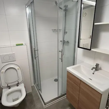 Hostel Helfant Luxembourg 2 Standard Double 5&6 - 4 Persons